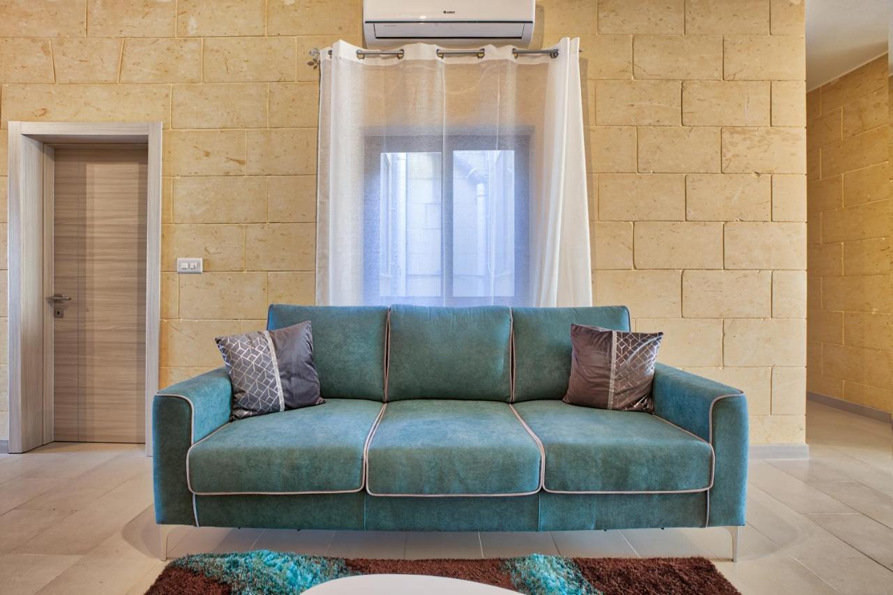 Summer Fields Penthouse With Amazing Views Apartment Sannat Екстериор снимка