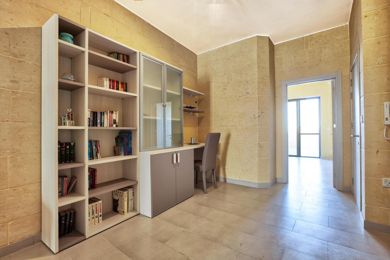 Summer Fields Penthouse With Amazing Views Apartment Sannat Екстериор снимка